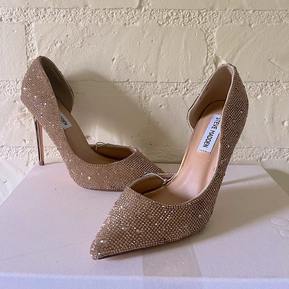 NWT steve madden rose gold rhinestone studded heels